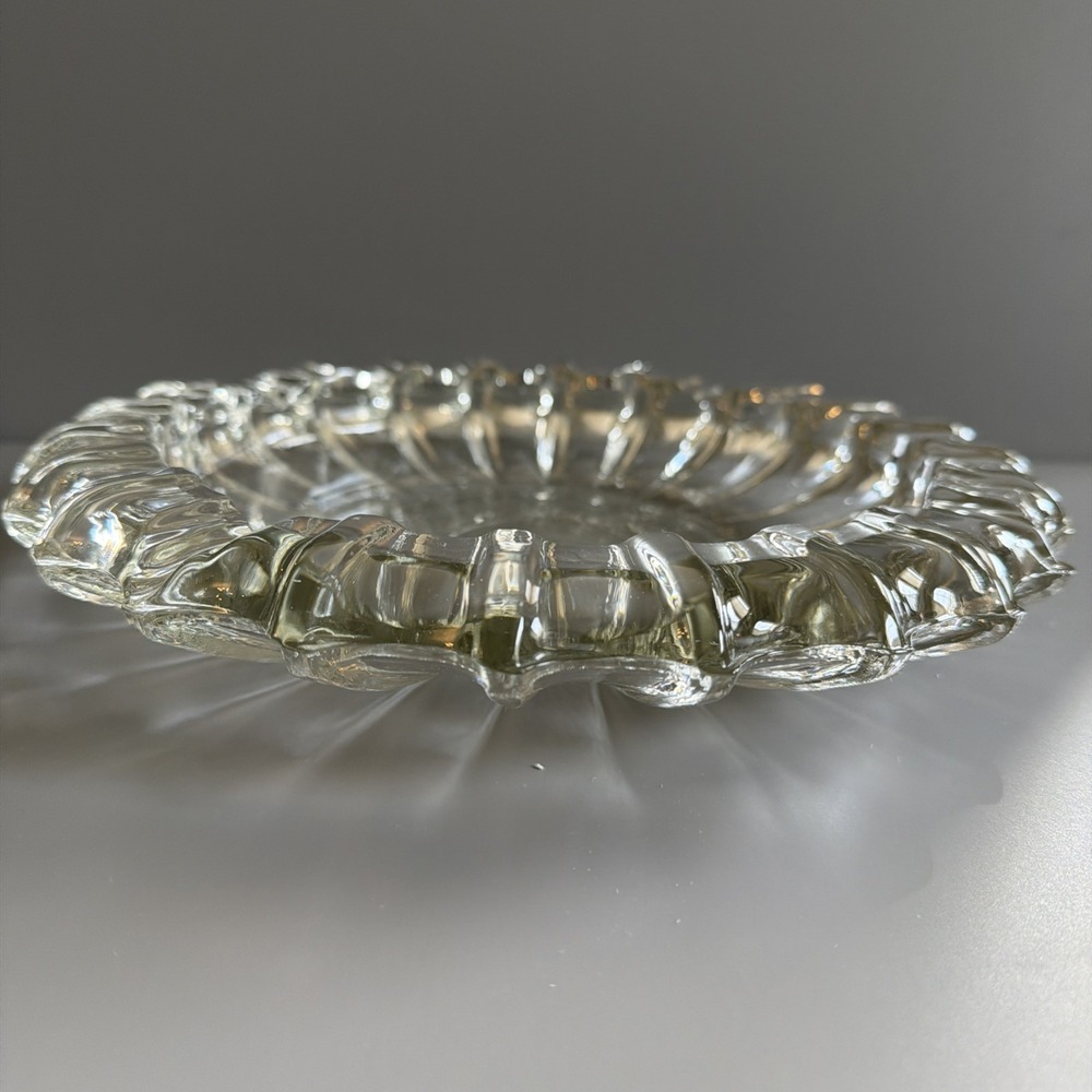 Vintage Mid-Century Modern Fostoria Glass Co. Large 10 inch Round Ashtray- Clear